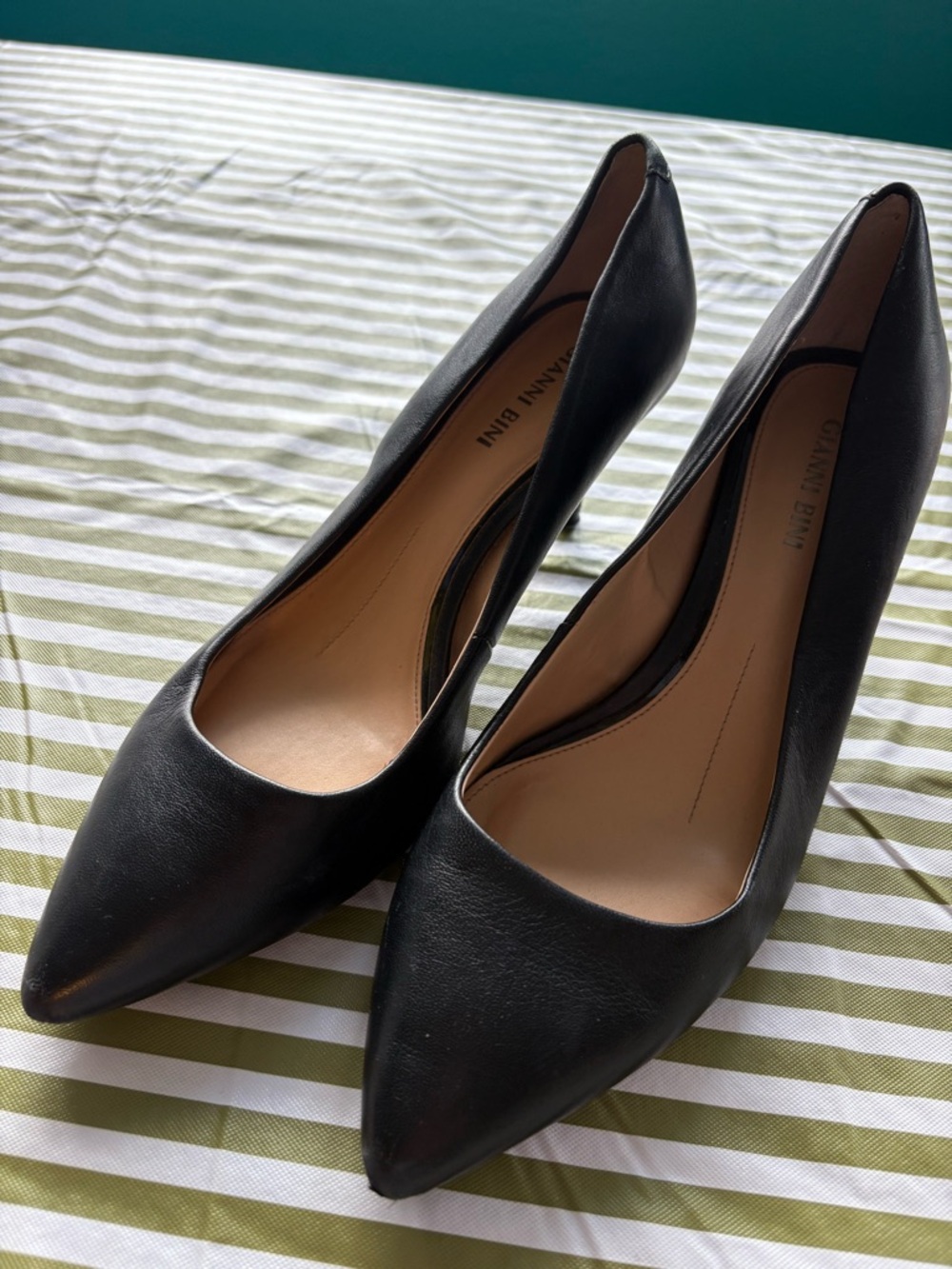 Gianni Bini Black Pointed Toe Leather Pumps